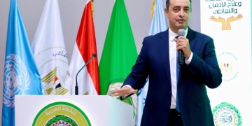 د. عمرو عثمان