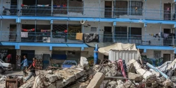 اليونيسيف تحذر من جيل ضائع وانهيار تعليمي كامل بغزة 1 - جريدة المساء مدرسة في غزة دمرها الاحتلال