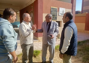 مدير تعليم طوخ يتابع انتظام الدراسة بمدرسة عنتر عبدالرازق الثانوية 19 - جريدة المساء