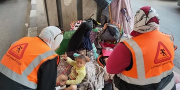 أسرة بلا مأوى