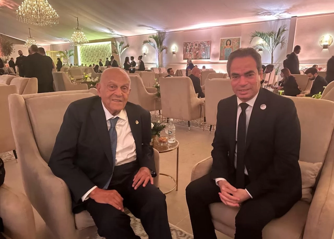 المسلماني يبحث مع الدكتور مجدي يعقوب إنتاج مسلسل يروي قصته 20 - جريدة المساء المسلماني يبحث مع الدكتور مجدي يعقوب إنتاج مسلسل يروي قصته 19 - جريدة المساء