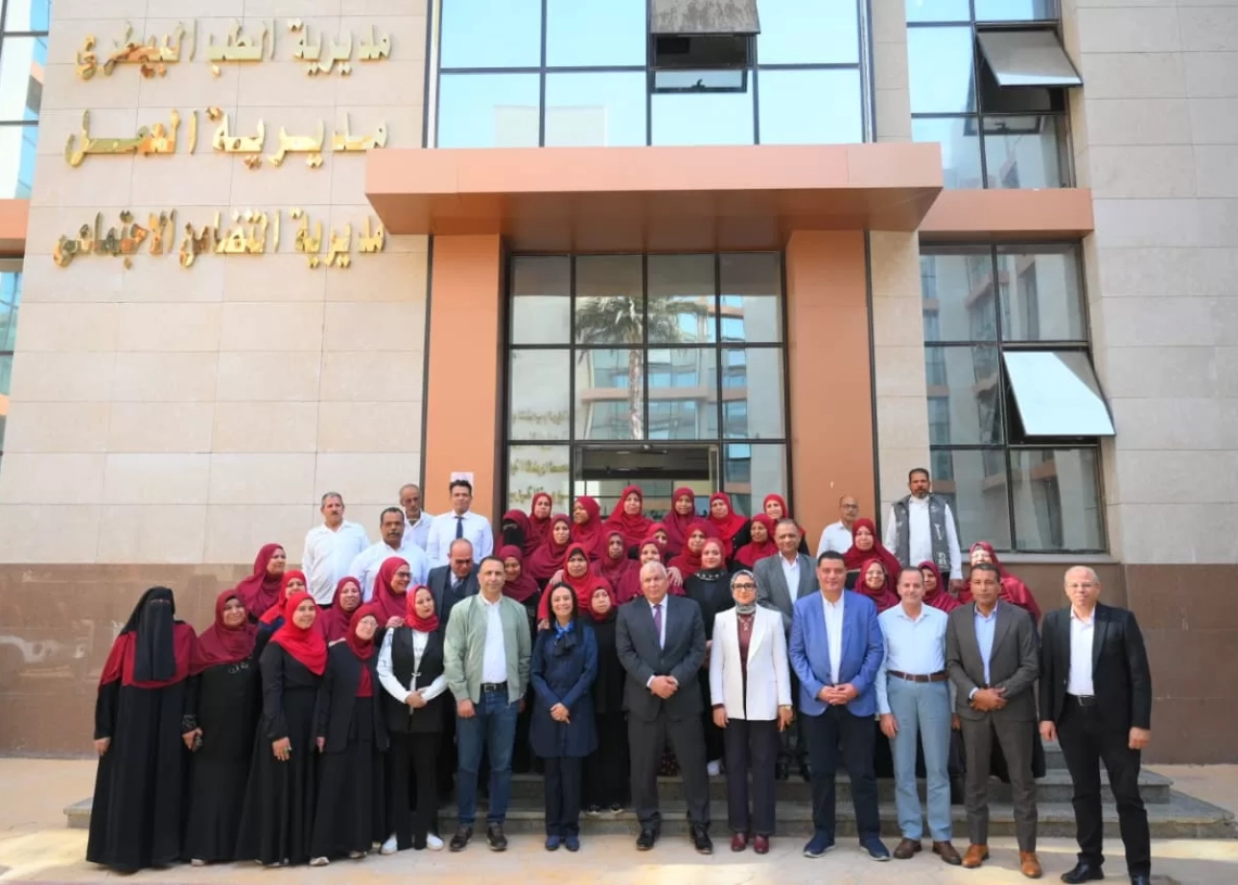 "مايا مرسي" تتفقد خدمات التضامن والحضانة الذكية بالوادي الجديد 19 - جريدة المساء