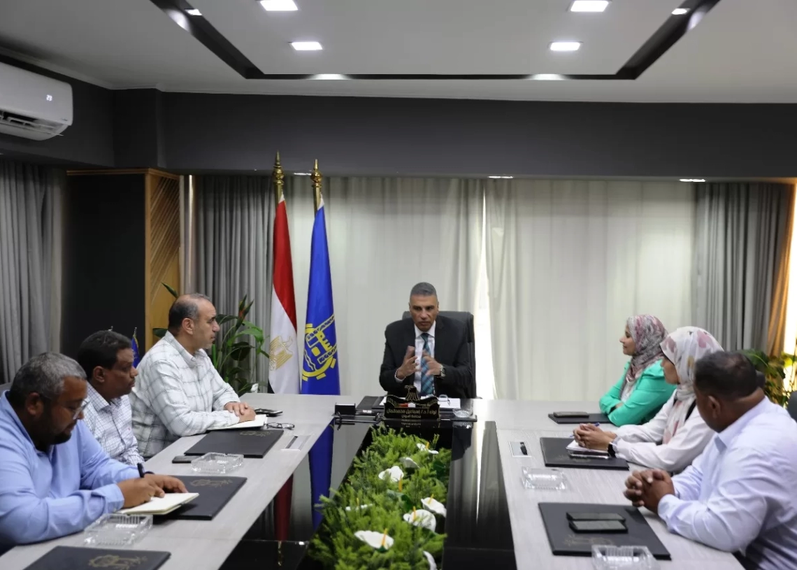 محافظ أسوان: تكليفات مشددة لتسريع معدلات إنجاز مشروعات المبادرة الرئاسية " حياة كريمة " ، 19 - جريدة المساء