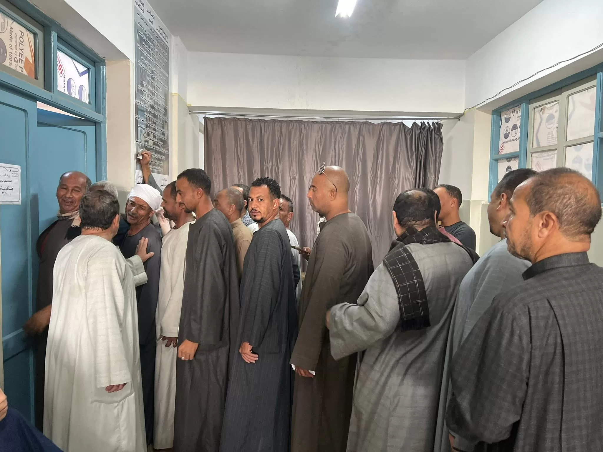 إقبال كبير من الناخبين في قنا على صناديق الاقتراع بانتخابات مجلس النواب 2025 35 - جريدة المساء