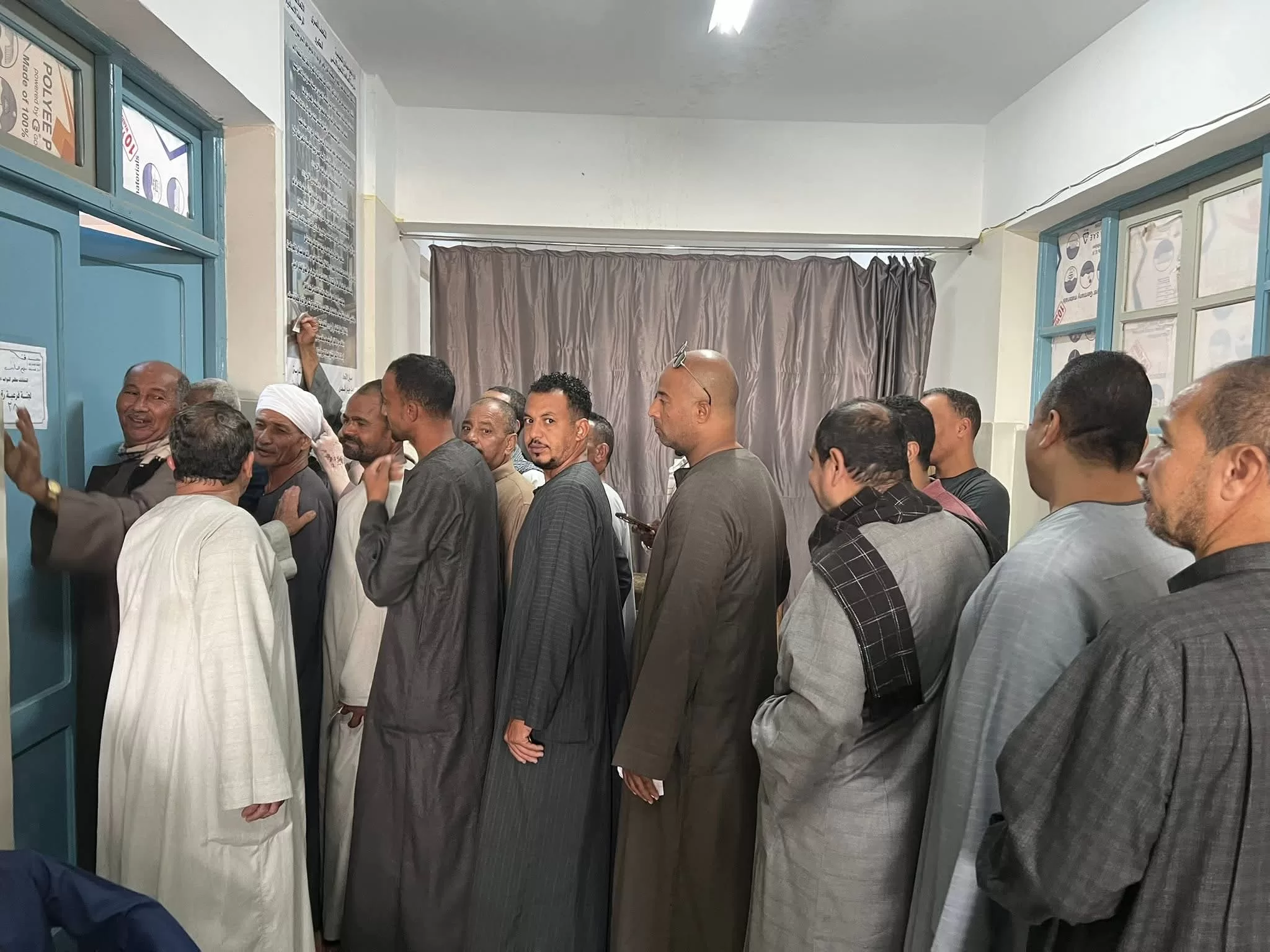 إقبال كبير من الناخبين في قنا على صناديق الاقتراع بانتخابات مجلس النواب 2025 37 - جريدة المساء