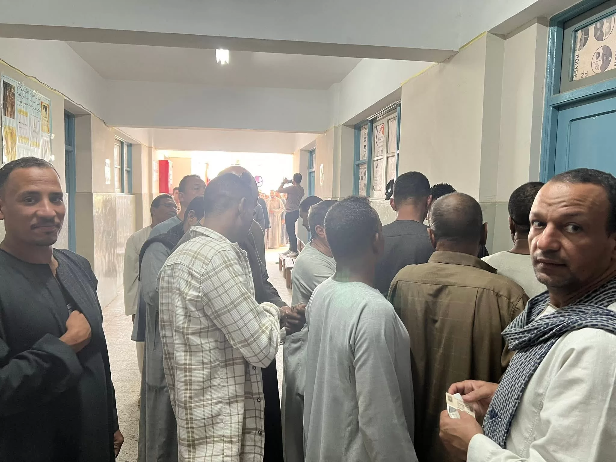 إقبال كبير من الناخبين في قنا على صناديق الاقتراع بانتخابات مجلس النواب 2025 41 - جريدة المساء