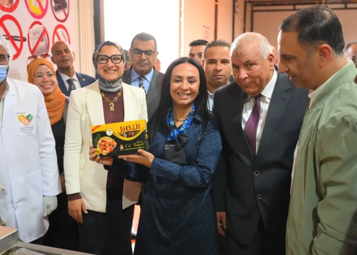 "مايا مرسى" تبحر فى سفن الأمل عبر نخيل الوادى 18 - جريدة المساء