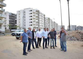 مساعد نائب رئيس الهيئة لقطاع التنمية والإنشاءات يتفقد المشروعات القومية بالعلمين الجديدة. 35 - جريدة المساء
