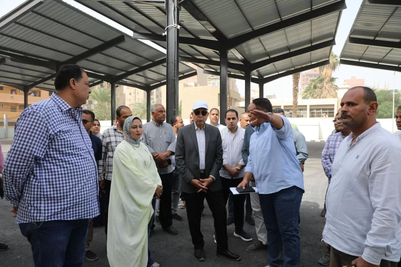 "موقف حضاري لخدمة المواطنين".. كدواني يتابع اللمسات الأخيرة بمجمع مواقف سمالوط الجديد 63 - جريدة المساء