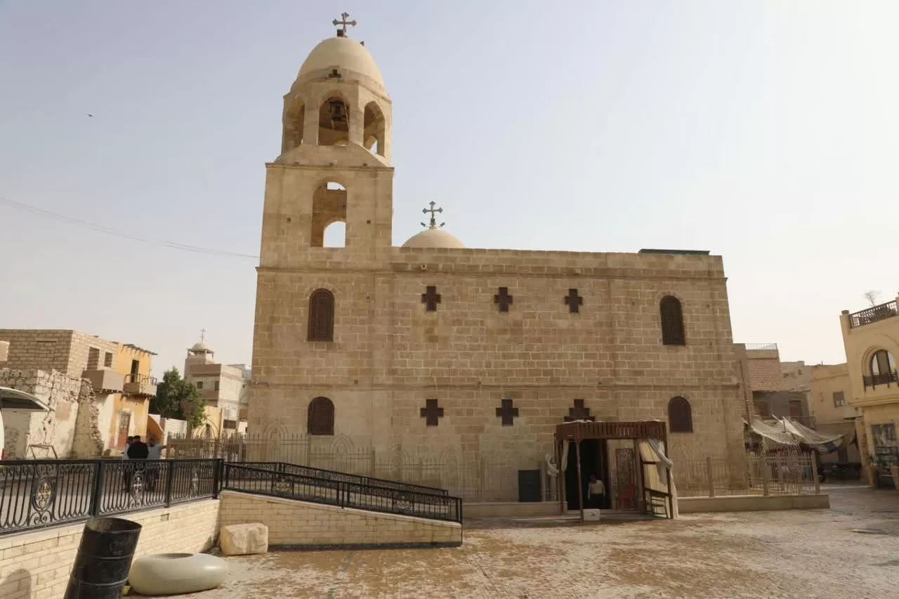 محافظ المنيا يبحث مع مسئولي المطرانية تطوير منطقة جبل الطير وتعظيم الاستفادة من مسار العائلة المقدسة 32 - جريدة المساء محافظ المنيا يبحث مع مسئولي المطرانية تطوير منطقة جبل الطير وتعظيم الاستفادة من مسار العائلة المقدسة 31 - جريدة المساء