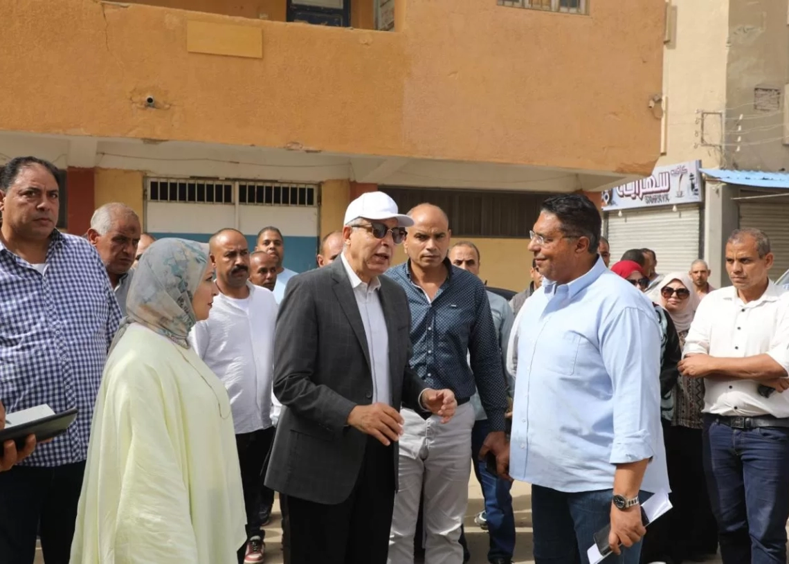 "موقف حضاري لخدمة المواطنين".. كدواني يتابع اللمسات الأخيرة بمجمع مواقف سمالوط الجديد 55 - جريدة المساء