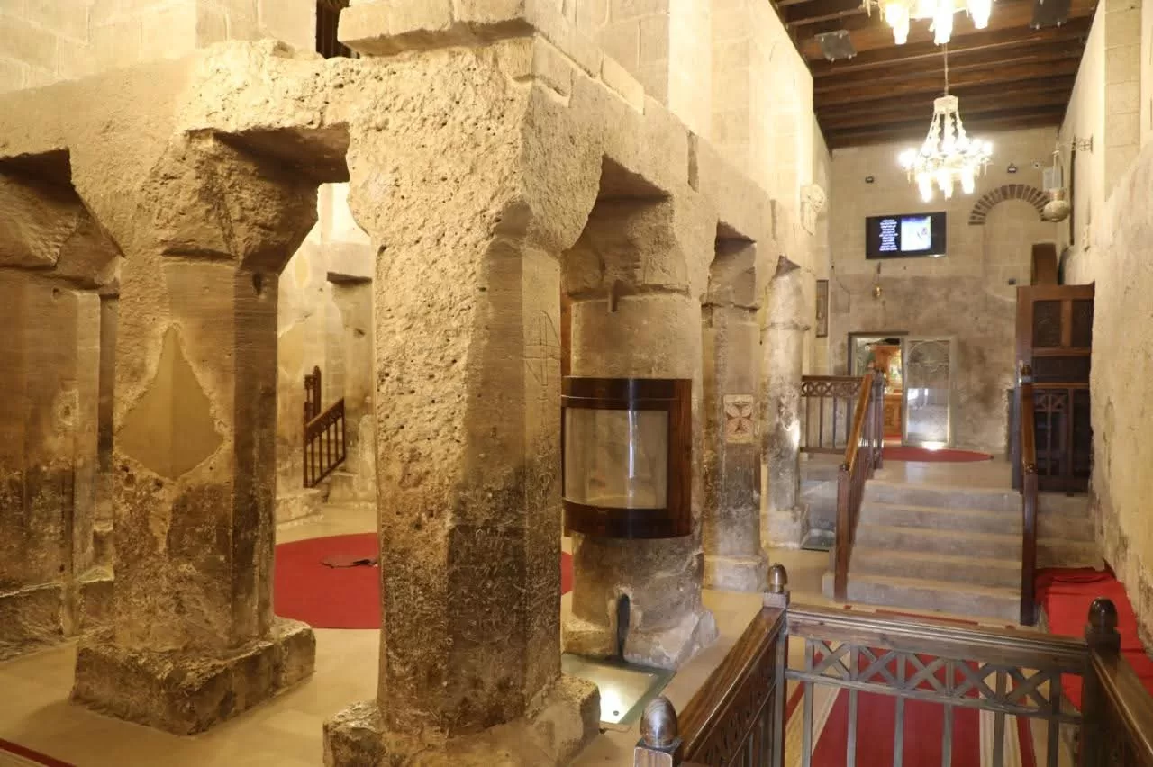 محافظ المنيا يبحث مع مسئولي المطرانية تطوير منطقة جبل الطير وتعظيم الاستفادة من مسار العائلة المقدسة 29 - جريدة المساء