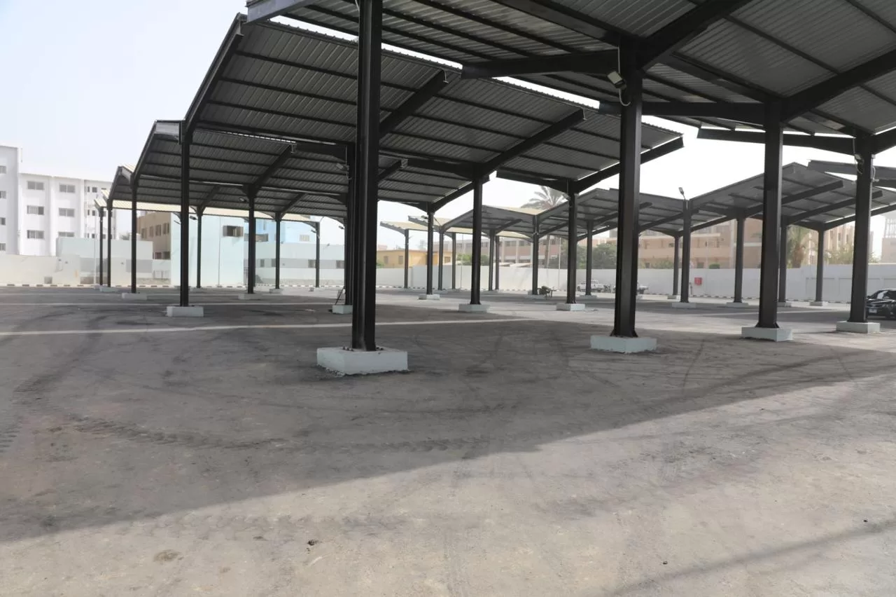 "موقف حضاري لخدمة المواطنين".. كدواني يتابع اللمسات الأخيرة بمجمع مواقف سمالوط الجديد 61 - جريدة المساء