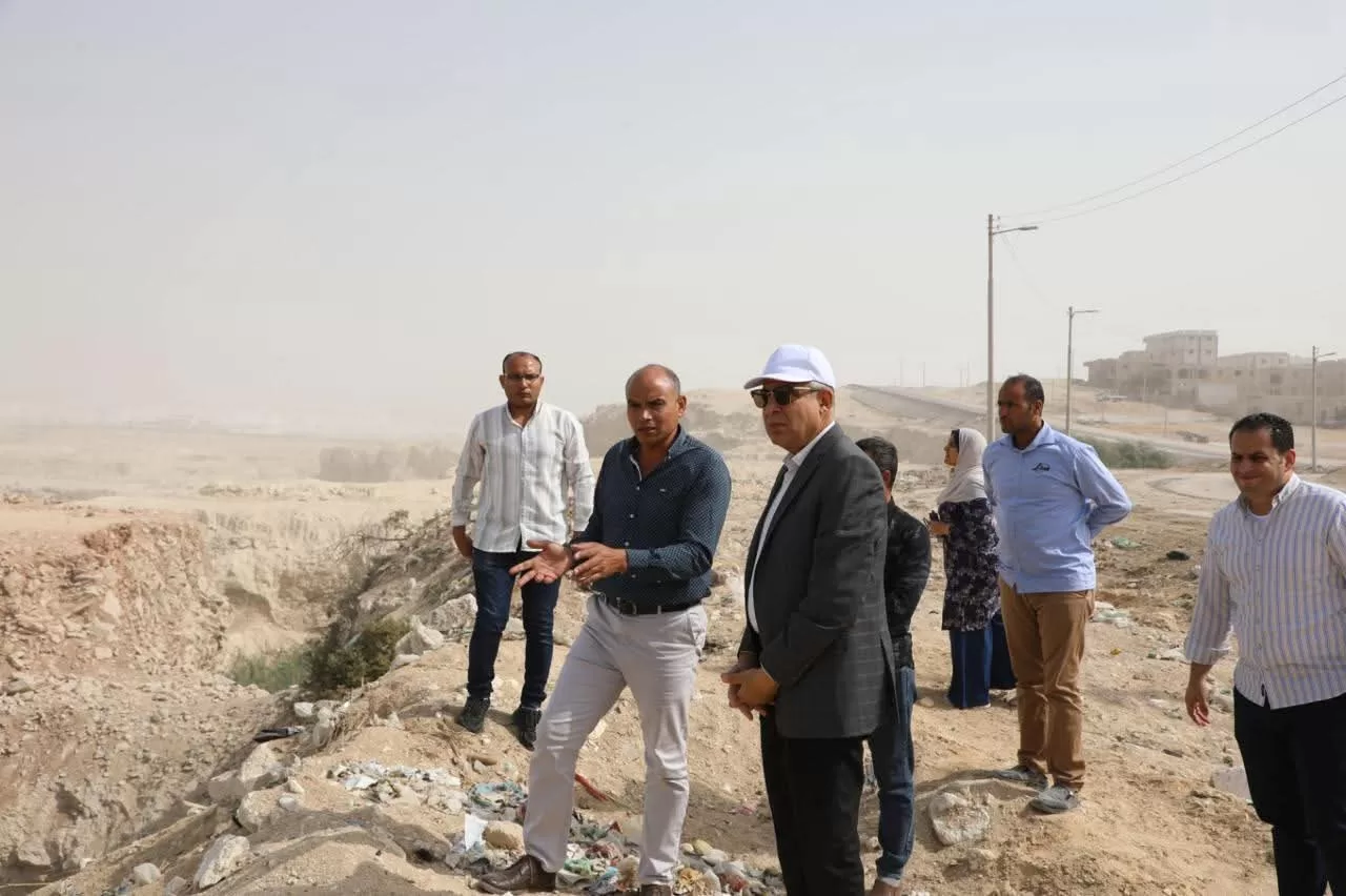 محافظ المنيا يبحث مع مسئولي المطرانية تطوير منطقة جبل الطير وتعظيم الاستفادة من مسار العائلة المقدسة 21 - جريدة المساء