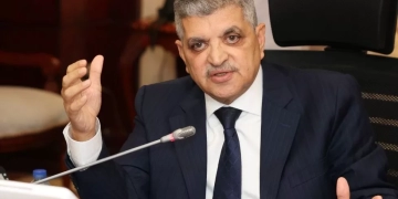 قناة السويس تنفي احتجاز الناقلة «DIGNITY» وتوضح: النزاع مالي وقضائي بين شركتين 2 - جريدة المساء قناة السويس تنفي احتجاز الناقلة «DIGNITY» وتوضح: النزاع مالي وقضائي بين شركتين 1 - جريدة المساء