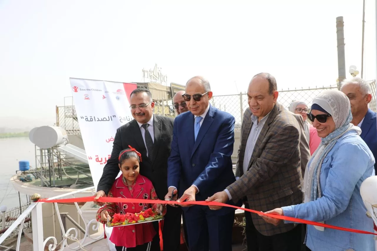 “من قلب قريتنا نحكي حكايتنا”.. محافظ المنيا يفتتح معرضًا لدعم المشروعات الصغيرة 24 - جريدة المساء