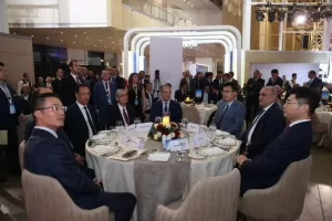 الدكتور/ عمرو طلعت وزير الاتصالات وتكنولوجيا المعلومات يشهد احتفالية شركة هواوى العالمية بمناسبة مرور 25 عامًا على وجودها فى مصر 23 - جريدة المساء