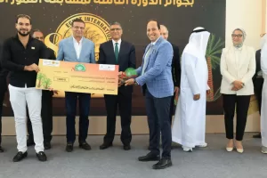 وزير الزراعة ومحافظ الجيزة يفتتحان فعاليات المهرجان الدولي للتمور بالواحات البحرية 28 - جريدة المساء وزير الزراعة ومحافظ الجيزة يفتتحان فعاليات المهرجان الدولي للتمور بالواحات البحرية 27 - جريدة المساء