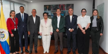 نائبة وزير الصحة بحثت مع وزير صحة كولومبيا تبادل الخبرات في الرعاية الصحية الأولية وصحة الأم والطفل 1 - جريدة المساء