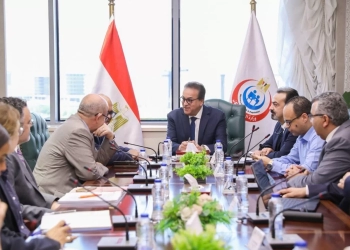 د.خالد عبدالغفار بحث مع ممثلي منظمة الصحة العالمية تعزيز الجهود لمواجهة الكوارث والطوارئ الصحية 16 - جريدة المساء