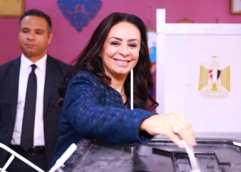 وزيرة التضامن أدلت بصوتها في انتخابات مجلس النواب بالدقي 26 - جريدة المساء