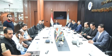 محافظ مطروح يتابع عملية فتح اللجان وانتظام العملية الانتخابية 1 - جريدة المساء
