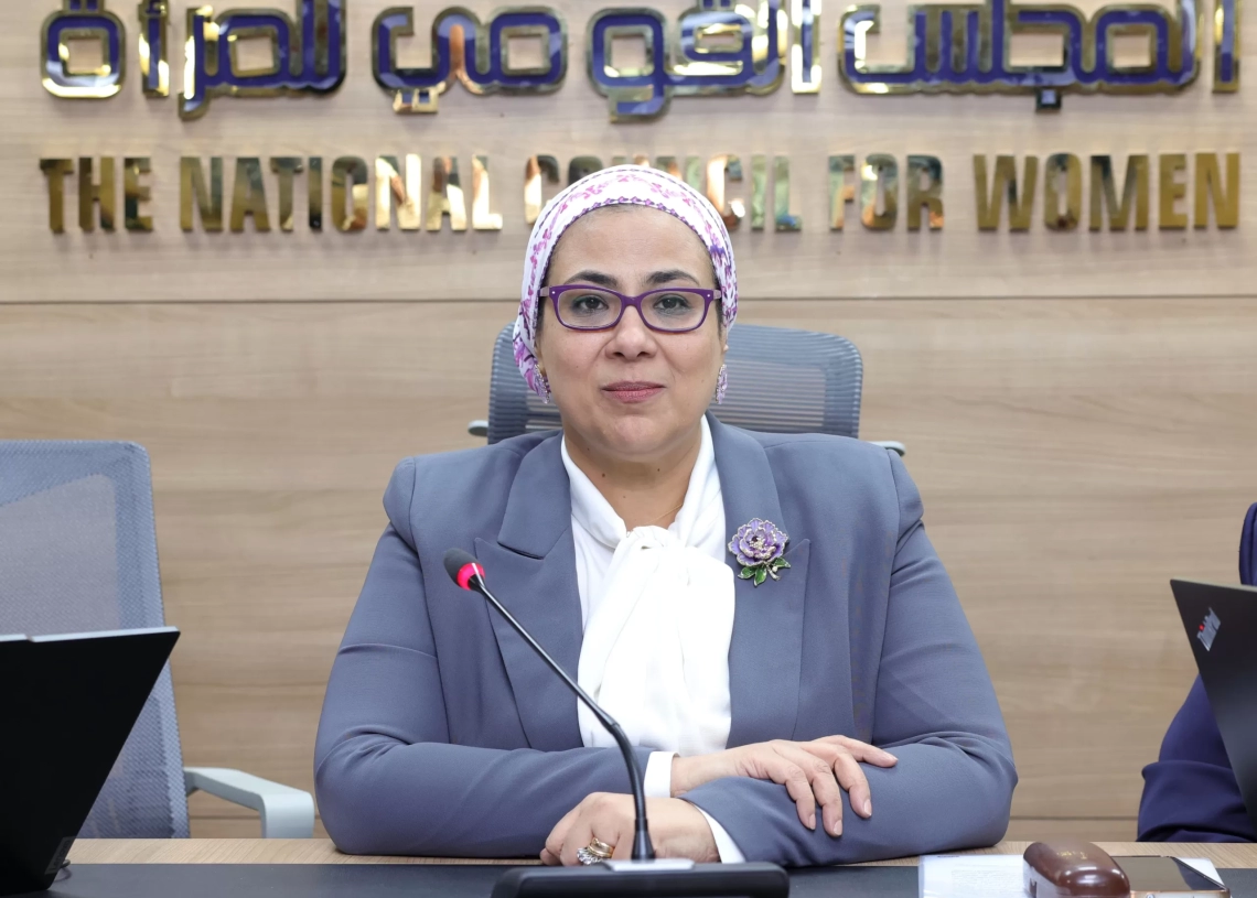 المستشارة أمل عمار تثمن أداء أعضاء وعضوات هيئتى النيابة العامة وقضايا الدولة فى الإشراف على الإنتخابات البرلمانية 19 - جريدة المساء