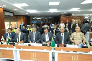 محافظ الجيزة يتابع اللجان الانتخابية في ثاني أيام انتخابات النواب من داخل مركز السيطرة بالمحافظة 21 - جريدة المساء