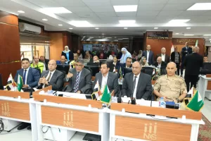 محافظ الجيزة يتابع اللجان الانتخابية في ثاني أيام انتخابات النواب من داخل مركز السيطرة بالمحافظة 29 - جريدة المساء