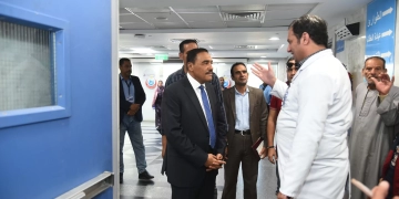 محافظ مطروح يتفقد مستشفى العلمين النموذجي للاطمئنان على الخدمات الطبية والعلاجية المقدمة 2 - جريدة المساء محافظ مطروح يتفقد مستشفى العلمين النموذجي للاطمئنان على الخدمات الطبية والعلاجية المقدمة 1 - جريدة المساء