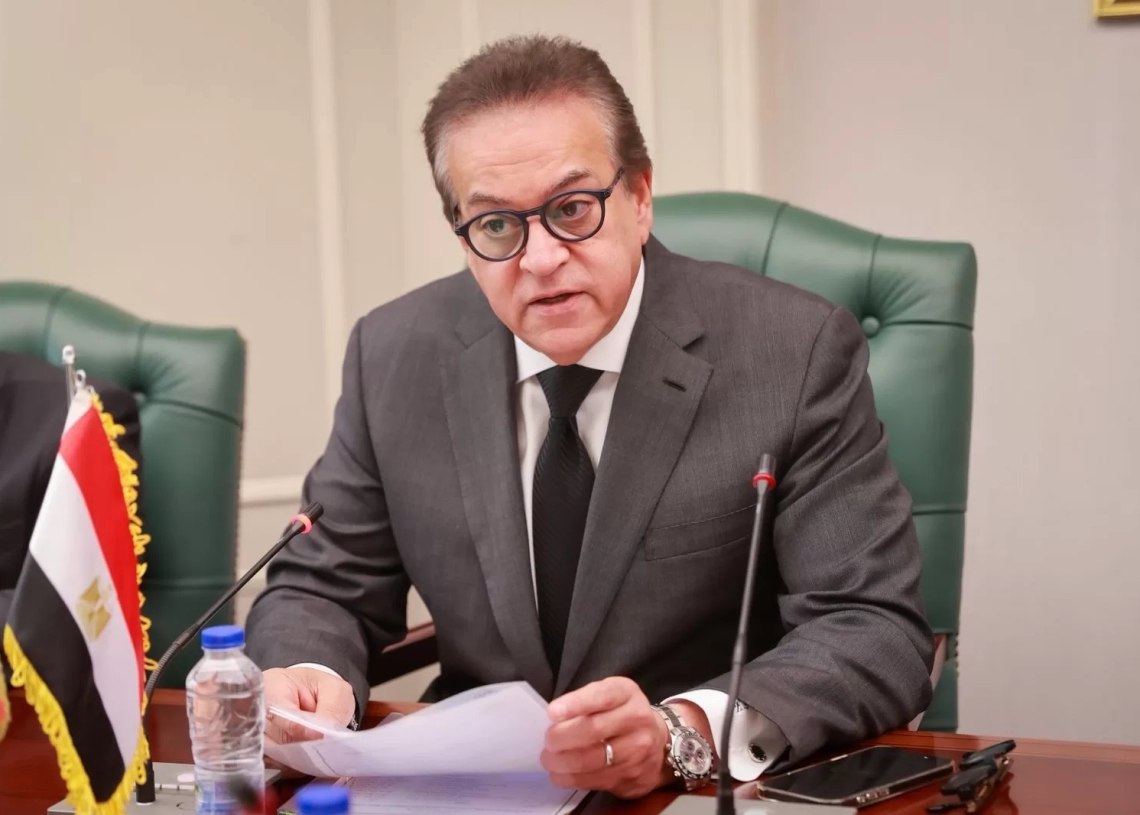 وزير الصحة يتابع الحالة الصحية للطبيب المصاب بطلق ناري طائش فى قنا ووجه بتقديم كافة أوجه الدعم الطبي 19 - جريدة المساء
