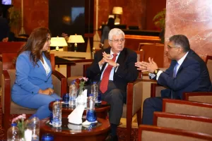 وزيرا التعليم العالي والتنمية المحلية ومحافظ الجيزة يشهدون احتفالية انضمام المحافظة لشبكة اليونسكو لمدن الإبداع 21 - جريدة المساء