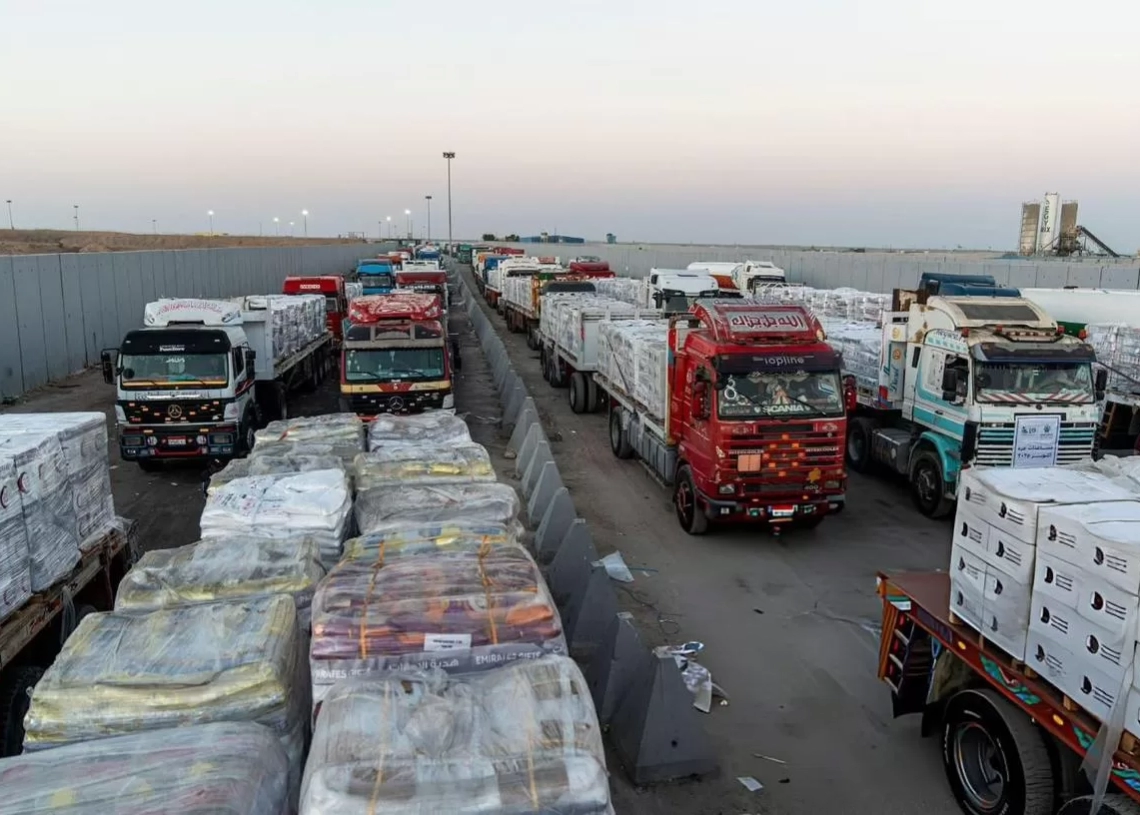 الهلال الأحمر المصري يستجيب لنداء غزة بإمدادات شتوية وغذائية عاجلة 19 - جريدة المساء
