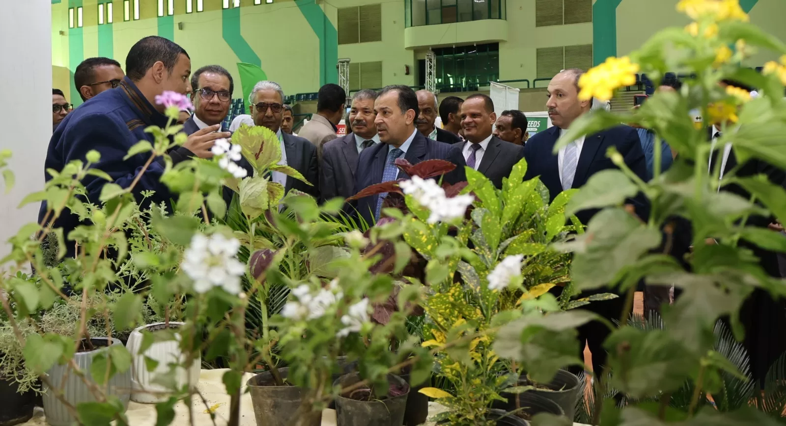 محافظ قنا يفتتح فعاليات المعرض الزراعي الثاني 25 - جريدة المساء