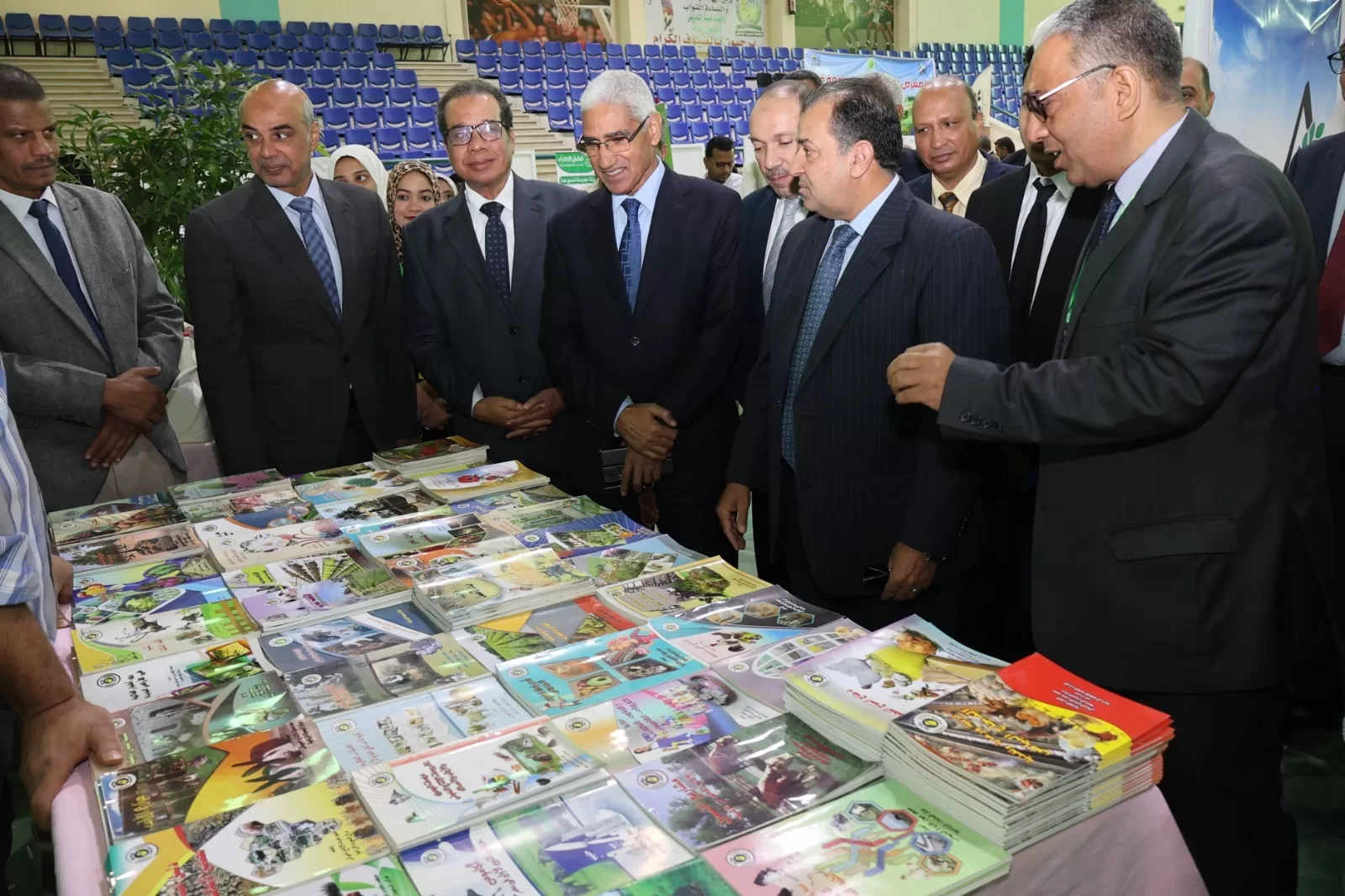 محافظ قنا يفتتح فعاليات المعرض الزراعي الثاني 21 - جريدة المساء