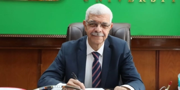 رئيس جامعة المنوفية في اجتماع مجلس العمداء يتابع منظومة التطوير ويشيد بقدرة الدولة على تنفيذ مشروعات عملاقة 1 - جريدة المساء
