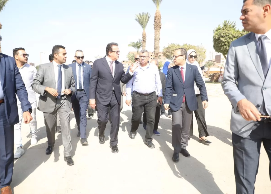 وزير الصحة يوجه بتطوير مستشفى حلوان ويتابع المنشآت الطبية 19 - جريدة المساء