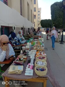 ينتهي غدا.. محافظ الجيزة يتابع فعاليات معرض الحرف اليدوية بجامعة أكتوبر 35 - جريدة المساء