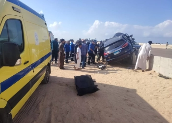بالصور مصرع واصابة ٤ في حادث اصطدام سيارة ملاكي بنقل بالضبعة 25 - جريدة المساء