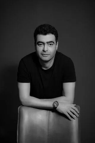 هشام نزيه يتألّق في مهرجان صدى الأهرامات بحفل "الألحان الخالدة" 19 - جريدة المساء