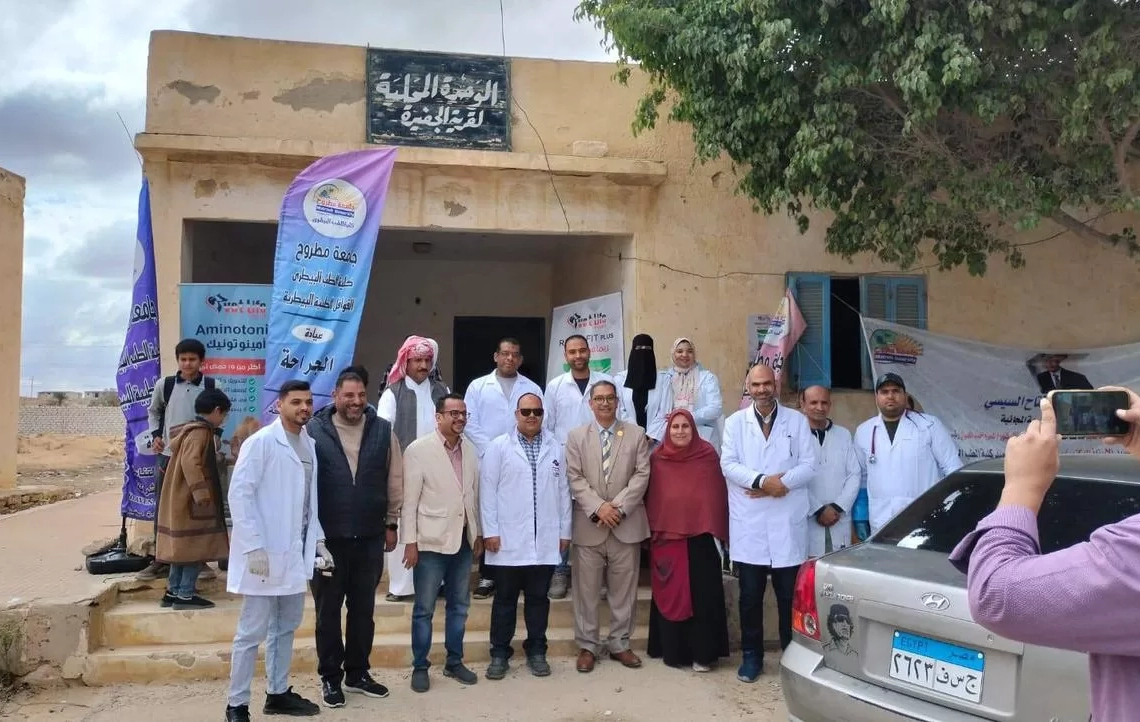 جامعة مطروح تواصل دورها المجتمعي بتنظيم قوافل بيطرية مجانية لخدمة أهالي قرى المحافظة 19 - جريدة المساء