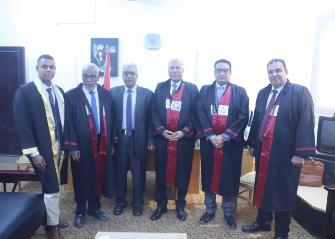 مناقشة رسالة ماجستير بكلية الزراعة بجامعة قنا حول تحسين إنتاجية الكوسة 20 - جريدة المساء مناقشة رسالة ماجستير بكلية الزراعة بجامعة قنا حول تحسين إنتاجية الكوسة 19 - جريدة المساء