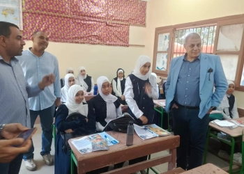 وكيل تعليم قنا يتفقد مدرسة الشهيد علي عبدالله الإعدادية 20 - جريدة المساء