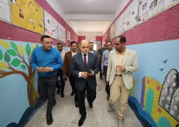 قبل الانتخابات بساعات.. محافظ كفرالشيخ يتفقد اللجان الانتخابية بمجمع مدارس هدى شعراوي 19 - جريدة المساء