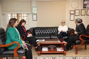 المستشارة أمل عمار تستعرض ملف تمكين المرأة خلال إستقبالها سفيرة فنلندا بالقاهرة 25 - جريدة المساء