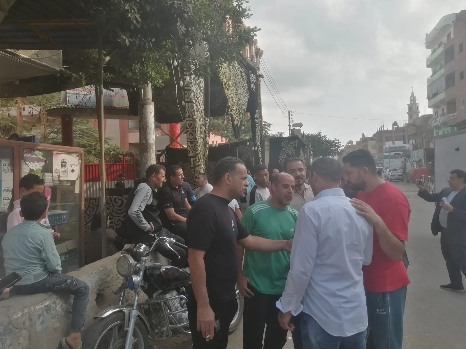 محافظ كفرالشيخ يطمئن على سير العملية الانتخابية ويشيد بمشاركة المواطنين 29 - جريدة المساء