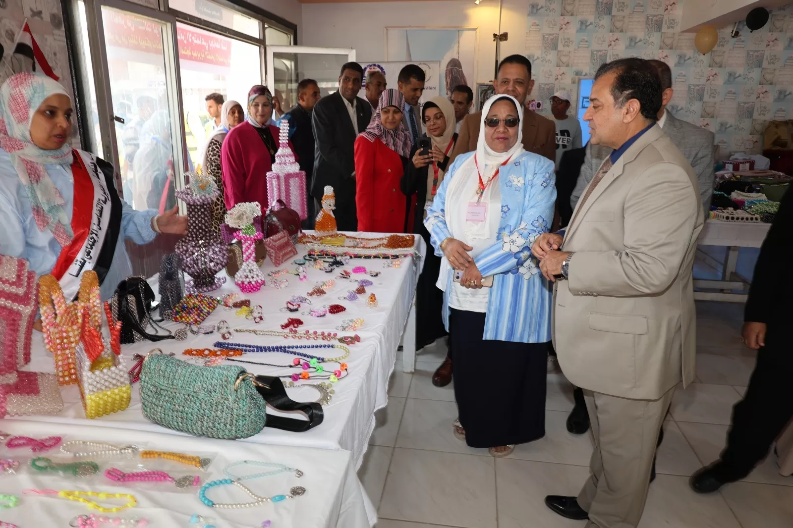 جامعة قنا تفتح أبوابها لمنتجات الأسر.. افتتاح معرض "من بيتنا لبيتكم" الثالث 27 - جريدة المساء