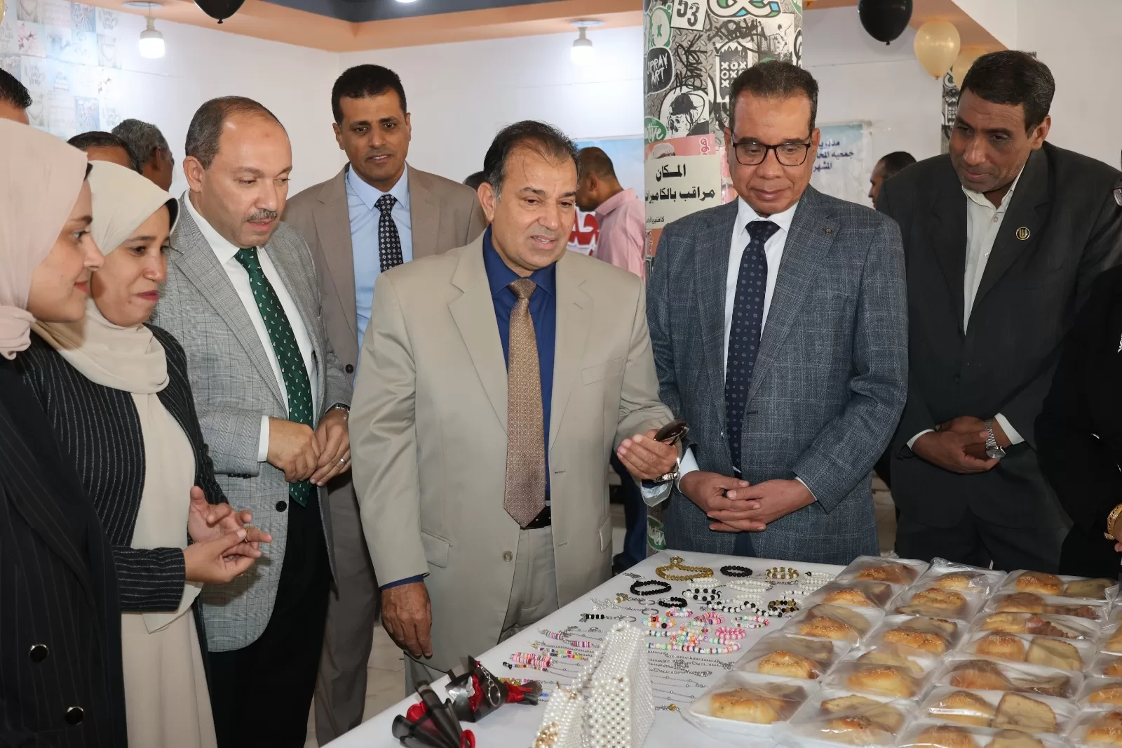 جامعة قنا تفتح أبوابها لمنتجات الأسر.. افتتاح معرض "من بيتنا لبيتكم" الثالث 25 - جريدة المساء