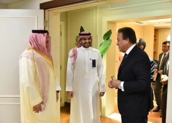 وزير الصحة بحث مع مساعد الأمين العام للتخصصات الصحية السعودية تعزيز التعاون الطبي 21 - جريدة المساء