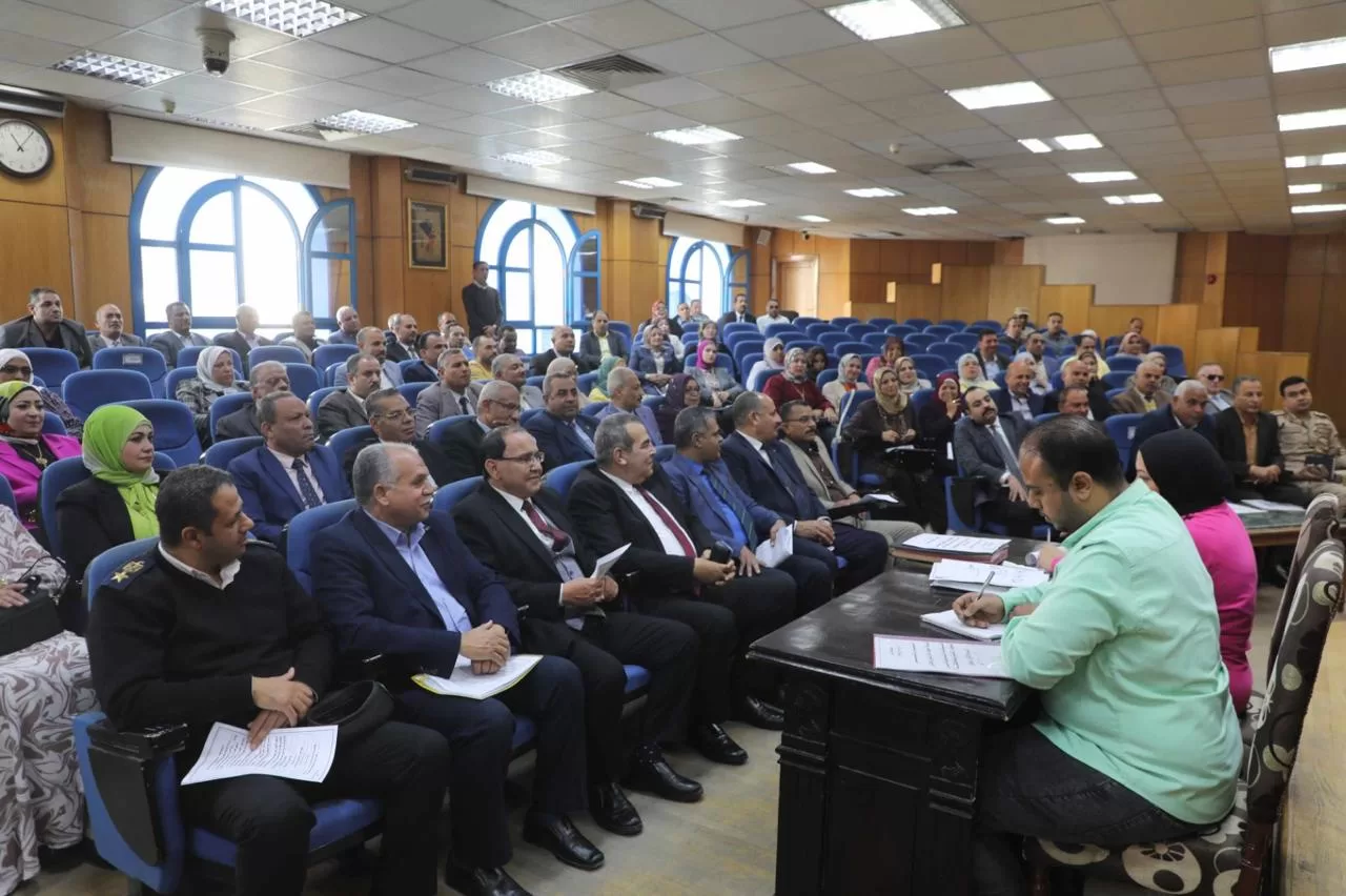 قرارات تنموية شاملة بالمنيا.. 25 - جريدة المساء